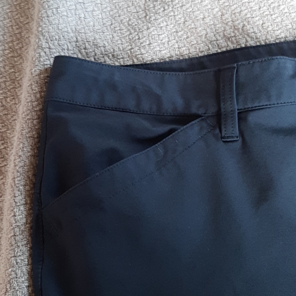 Capri pants - Picture 4 of 9